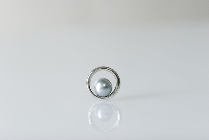 circular pierce - No:OPE-17 素材 SV925 x 南洋真珠 ¥single (ピアス針はK10を使用)