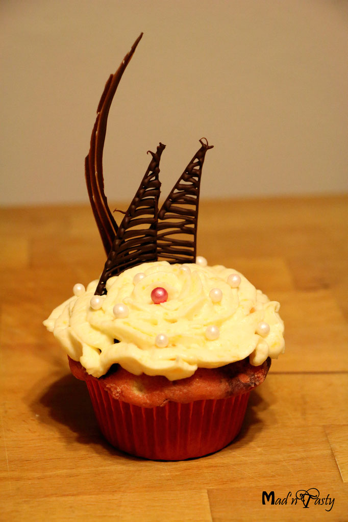 2019 - Sweet Monday (Himbeer-Pfirsich-Cupcake)