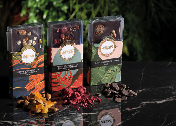 Assorted Dark Chocolate Bars Includes Display Unit (100g)