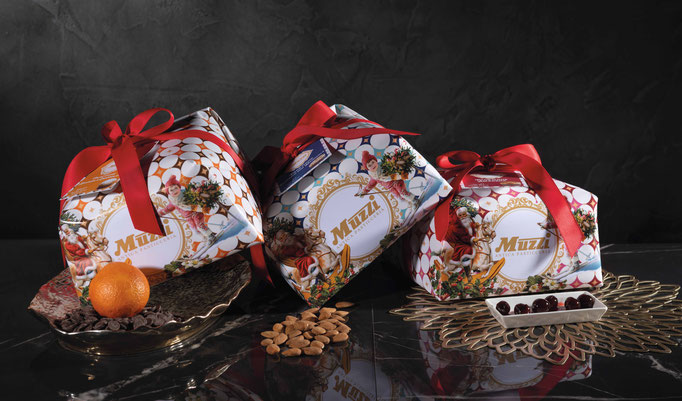 Panettone Orange Cream & Chocolate Chips hand wrap (1kg)