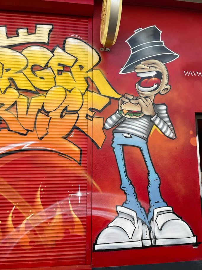 Kindergarten gestaltet mit Fassadenkunst im kindgerechtem Bild in Neurupin