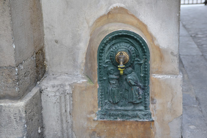 Passage du Désir, fontaine, Partie Est