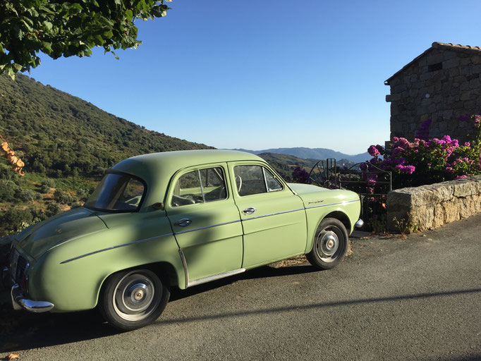 Renault Dauphine