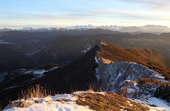 Lever du soleil sur Tarsimour. Photo Olivier descle