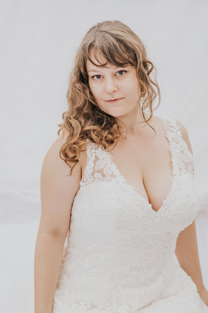 Hochzeitskleid, Massanfertigung und Brautkleid vonmirzudir die Nummer 1 in der Ostschweiz oversize von mir zu dir