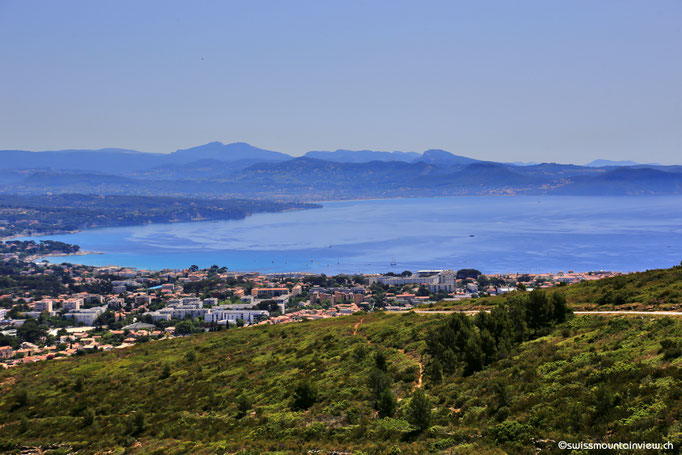 ... und Richtung Osten der Blick auf La Ciotat