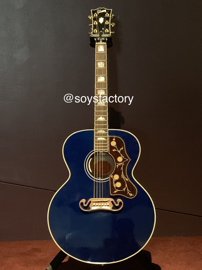 Gibson SJ-200 Trans Blue