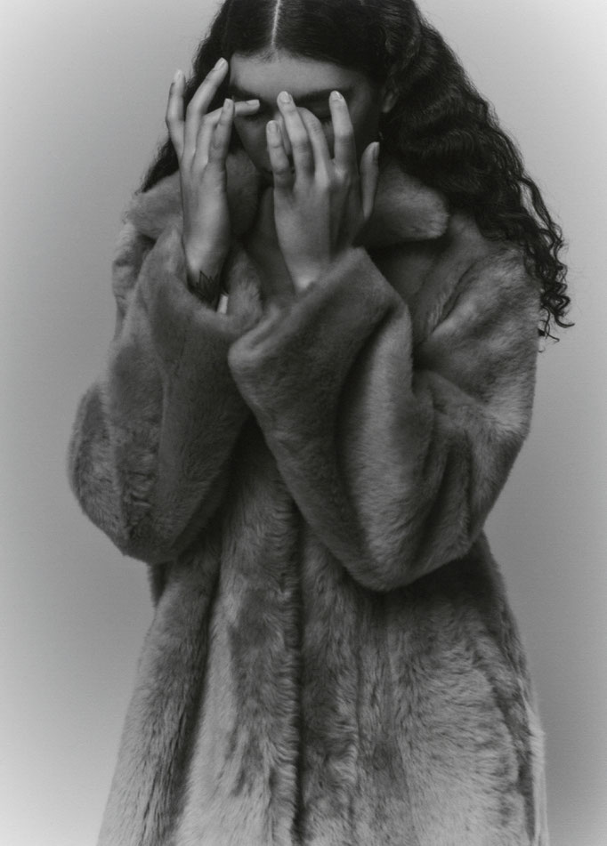 PUSSPUSS issue 8/ Mathieu Rainaud / Yana McKillop / Jennifer Lecorre / Marieke Bouillette / Anita Pozzo