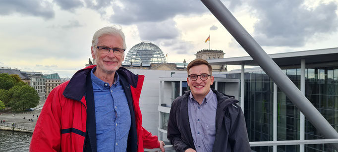 Erster Besuch im Deutschen Bundestag für Robert Drews (links) gemeinsam mit Dr. Herbert Wollmann