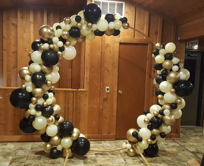 Air-Filled Circle Arch Black White Gold