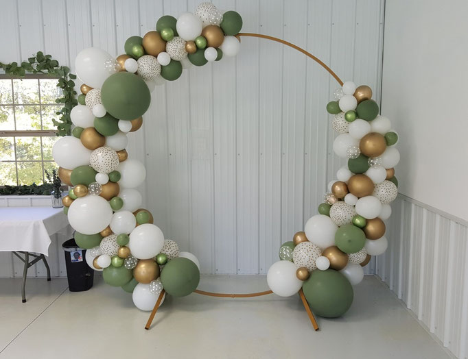 Air-Filled Circle Arch Eucalyptus Green White Gold