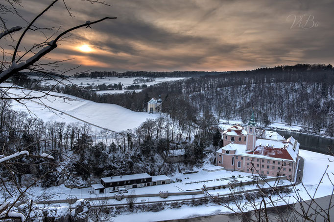 Kloster Weltenburg und die Donau, Blick von oben.