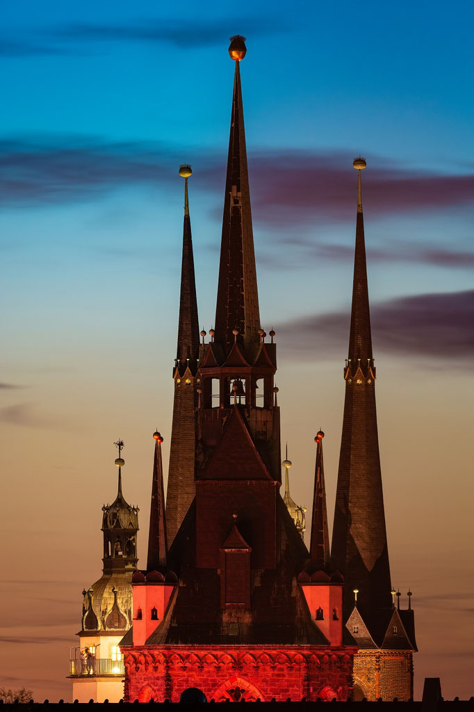 Die 5 Türme am Abend