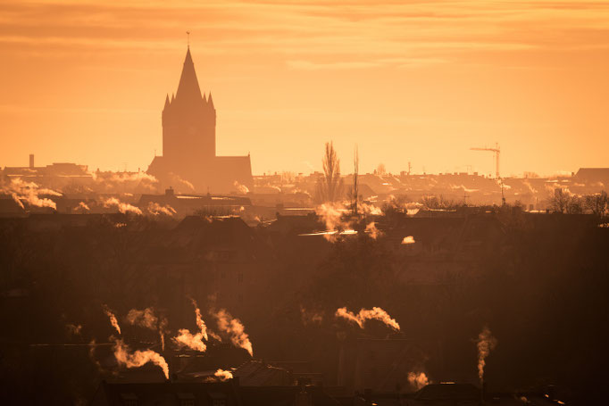 Blick zur Pauluskirche an einem Wintermorgen