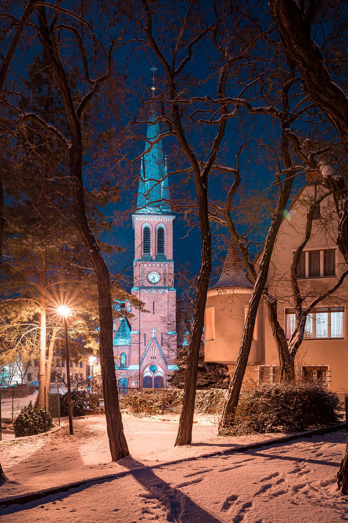 Petruskirche in Kröllwitz im Winter