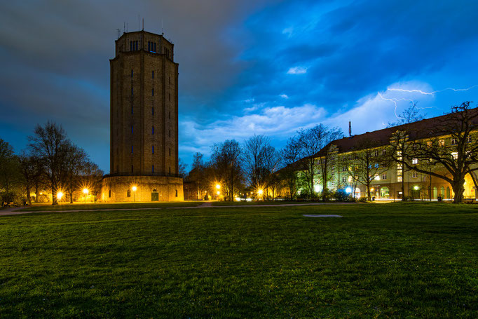 Gewitter über dem Wasserturm Süd