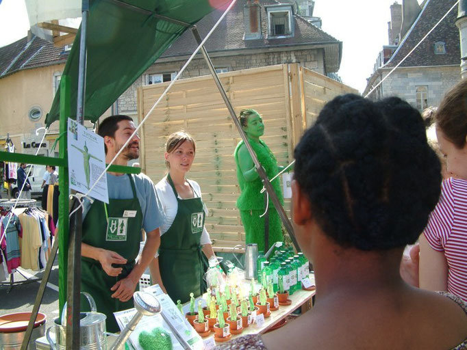 Les vendeurs- spectacle "l'Homme Vert"- Aline Siffert