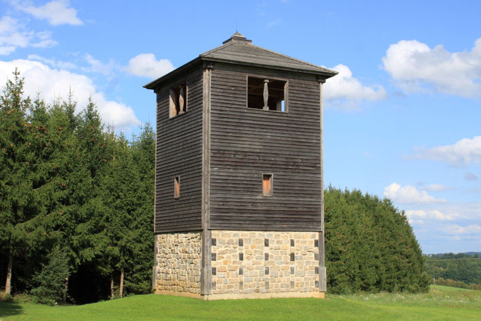 WP 12/76 - rekonstruierter Turm