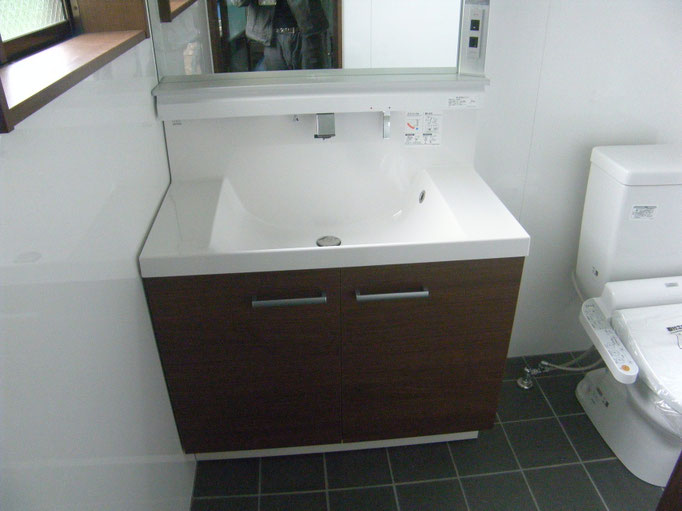 トイレ新設工事の工事写真