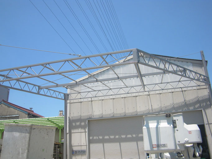 屋外荷捌き場新築工事の工事写真