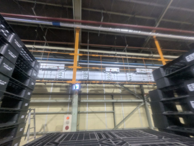 パレット崩落危険防止柵：工事写真