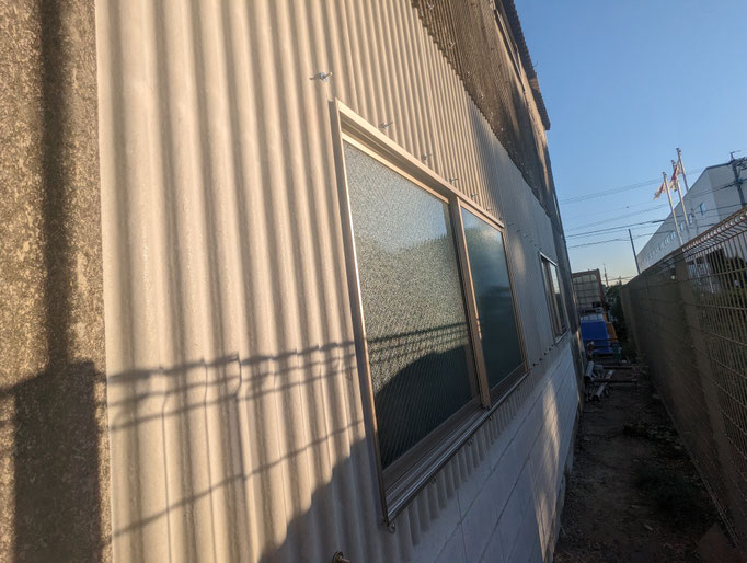 建屋破損部復旧工事の工事写真
