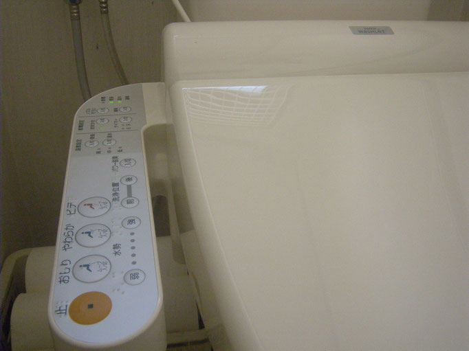 トイレ取替工事の工事写真