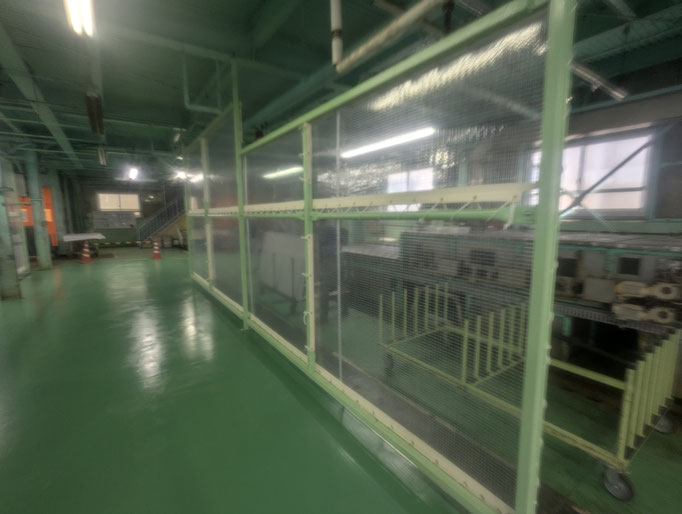 テント仕切り壁新設工事の工事写真