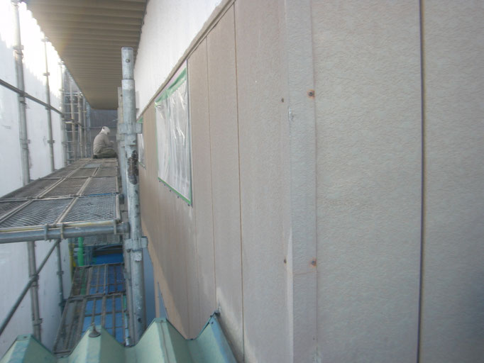 工場塗装｜外壁　作業写真