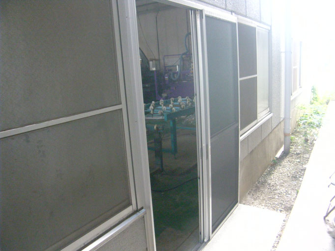 工場出入口新設工事の工事写真