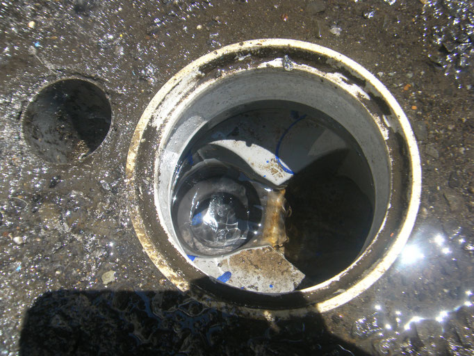 排水管高圧洗浄工事の工事写真