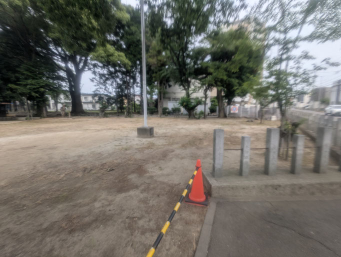遊具解体撤去工事の工事写真