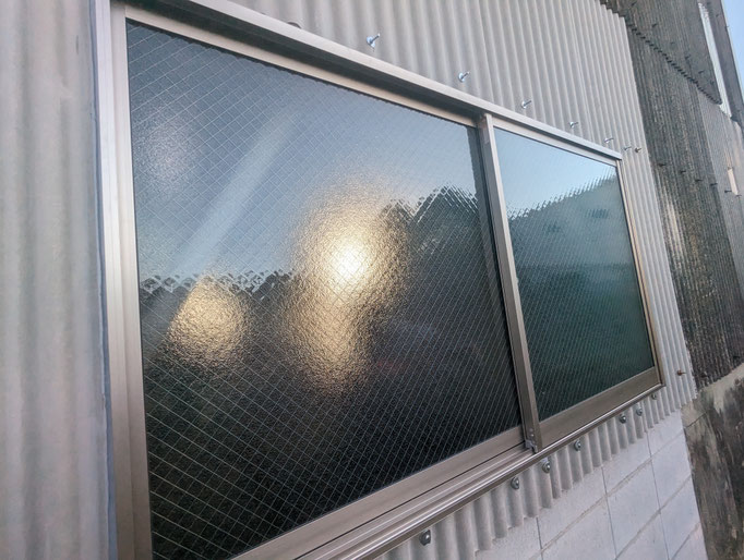 建屋破損部復旧工事の工事写真