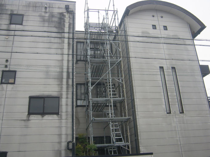 屋上防水改修工事の工事写真