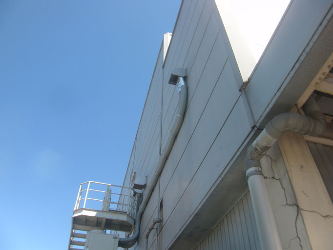 ダクトホース取替工事の工事写真