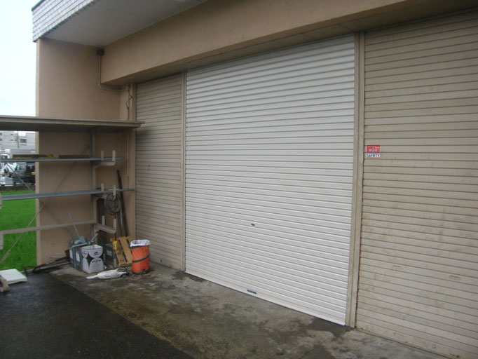 手動シャッター改修工事の工事写真