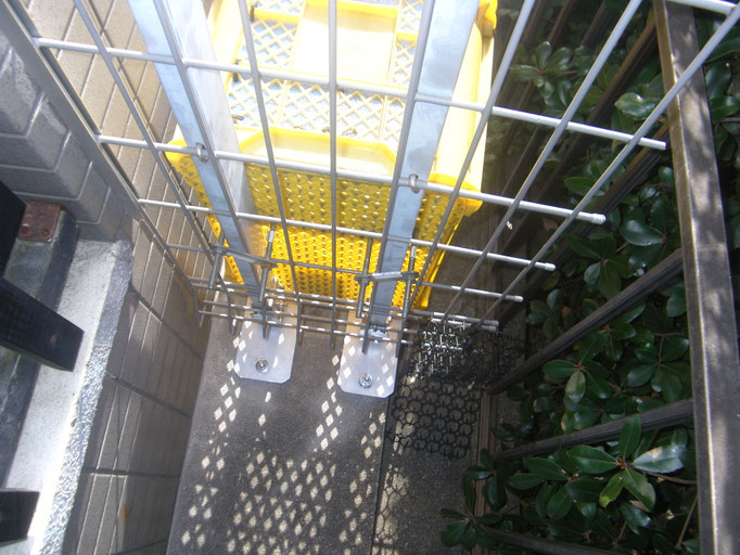 隣地境界ﾌｪﾝｽ改修工事の工事写真
