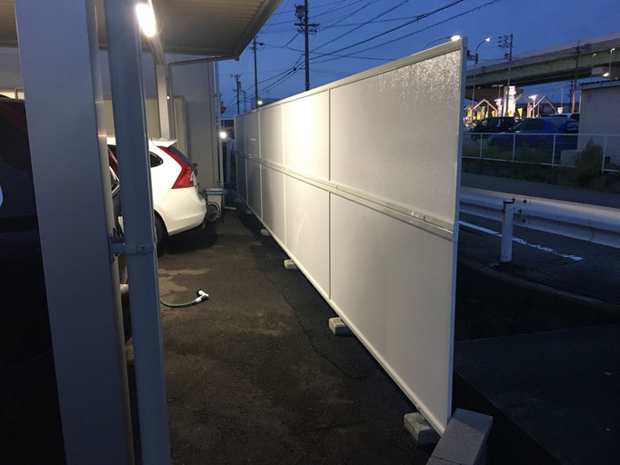 目隠しフェンス新設工事の工事写真