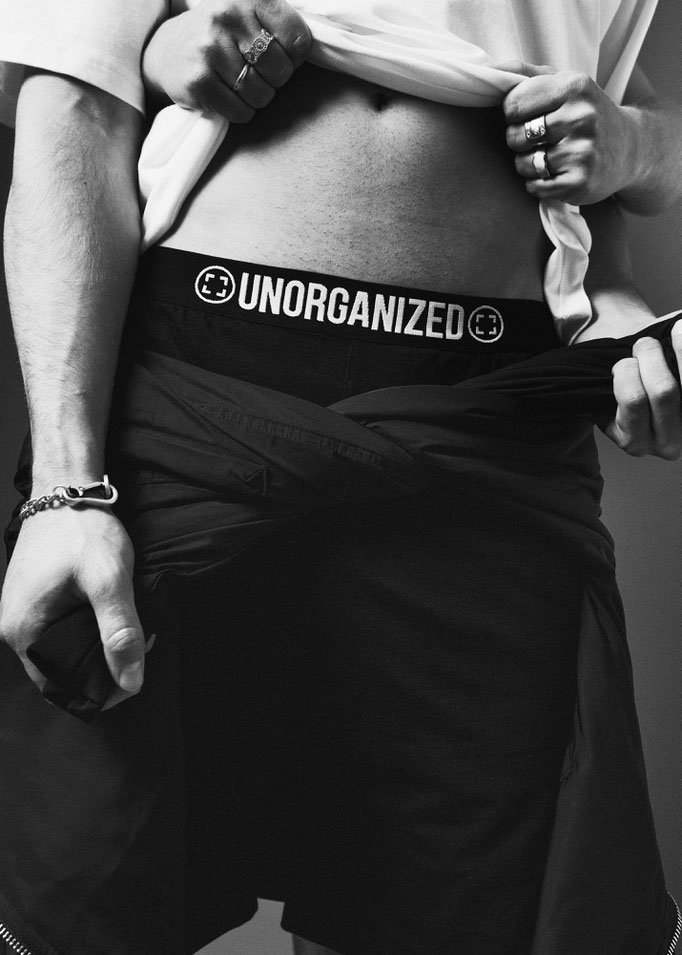 Kunde: Unorganized | Fotograf: Niels Bruchmann | Fashion-Styling: D. & A. Plattner GbR