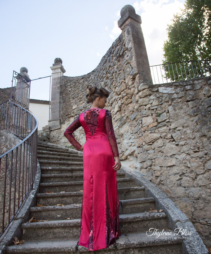 Robe de gala longue rouge et sequin