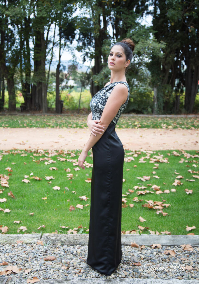 Robe de soirée longue fourreau et imprimé dentelle