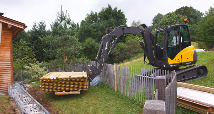 Bild: Mecalac Kettenbagger 6MCR im Einsatz