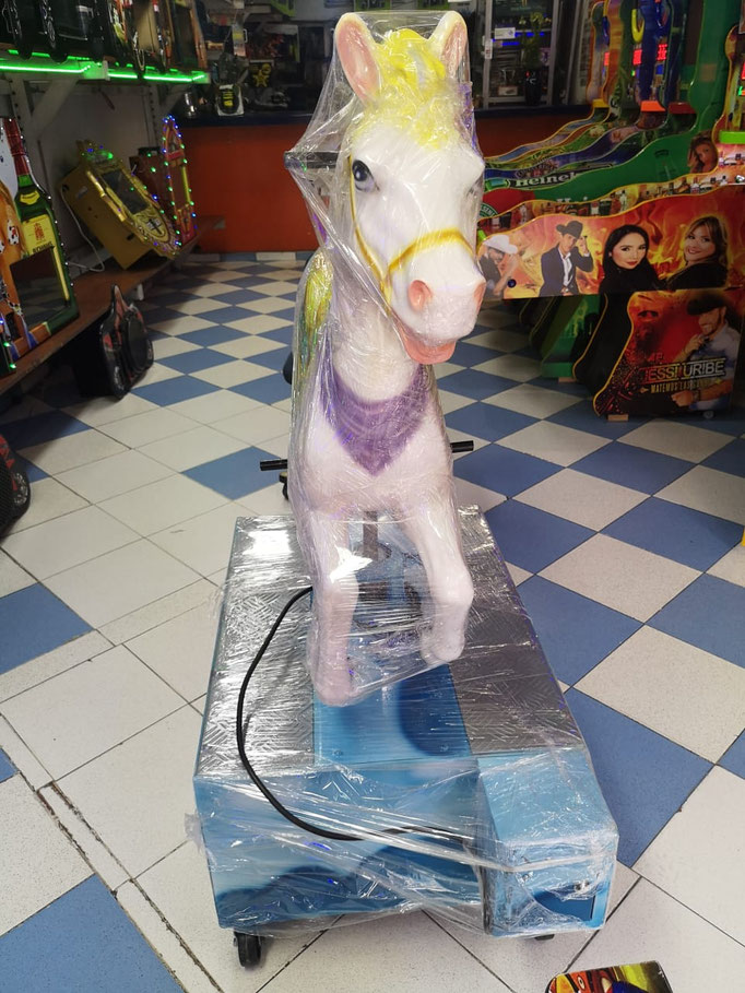 Maquina infantil electromecanica caballito