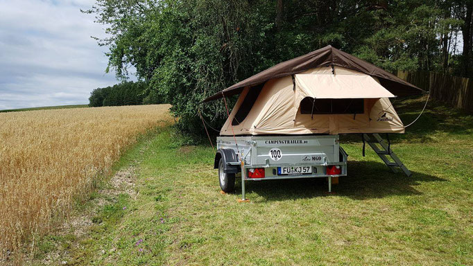 Faltcaravan, Campinganhänger, Zeltanhänger, Autodachzelt, Dachzelt, Campingtrailer, FreeBird-Trailer, MGO, Montegrosso Outdoor