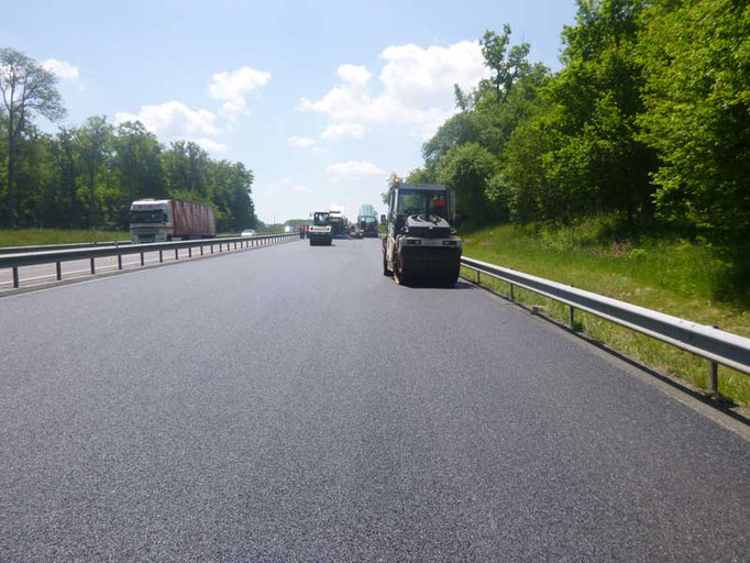 Autobahn Belagsarbeiten