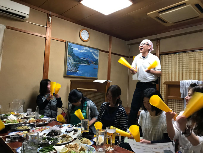 盛り上がっております バレー部保護者会 ~応援の仕方伝授~