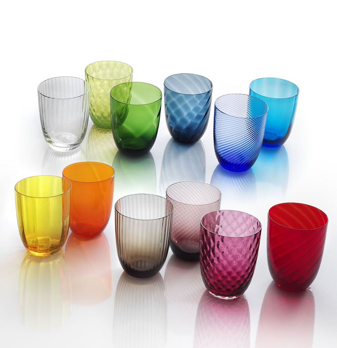Gläser aus Murano, verschiedene Farben und Dekore