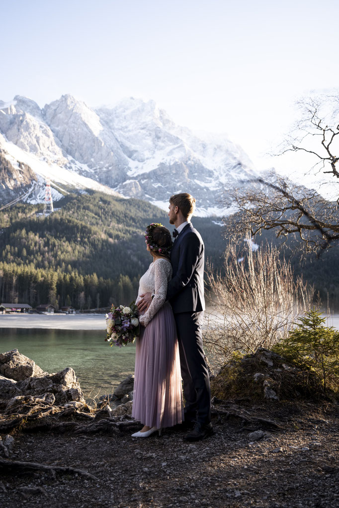 Heiraten am Eibsee Brautpaarshooting Paarshooting Garmisch-Partenkirchen