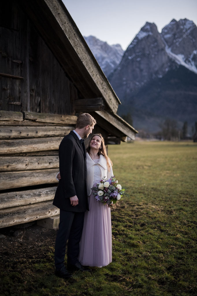 Hochzeit in Garmisch Murnau Eibsee Partenkirchen Fotografin heiraten Hochzeitsfotografin Babybauch Babybauchshooting