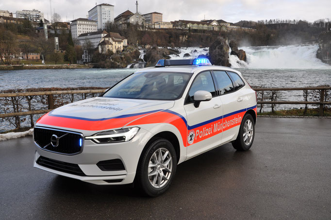 Polizei Münchenstein Volvo XC60